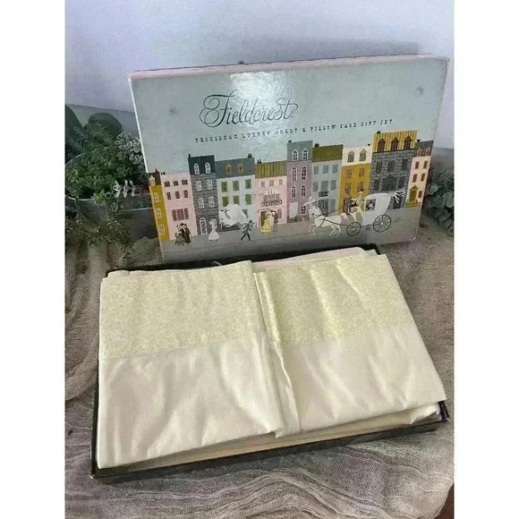 Fieldcrest Trousseau Luxury Sheet + Pillow case yellow duchess hem gift‎ set box - Picture 1 of 4